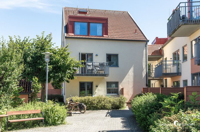 MED2B8E6CF7519149A7A1A627464EC0A676