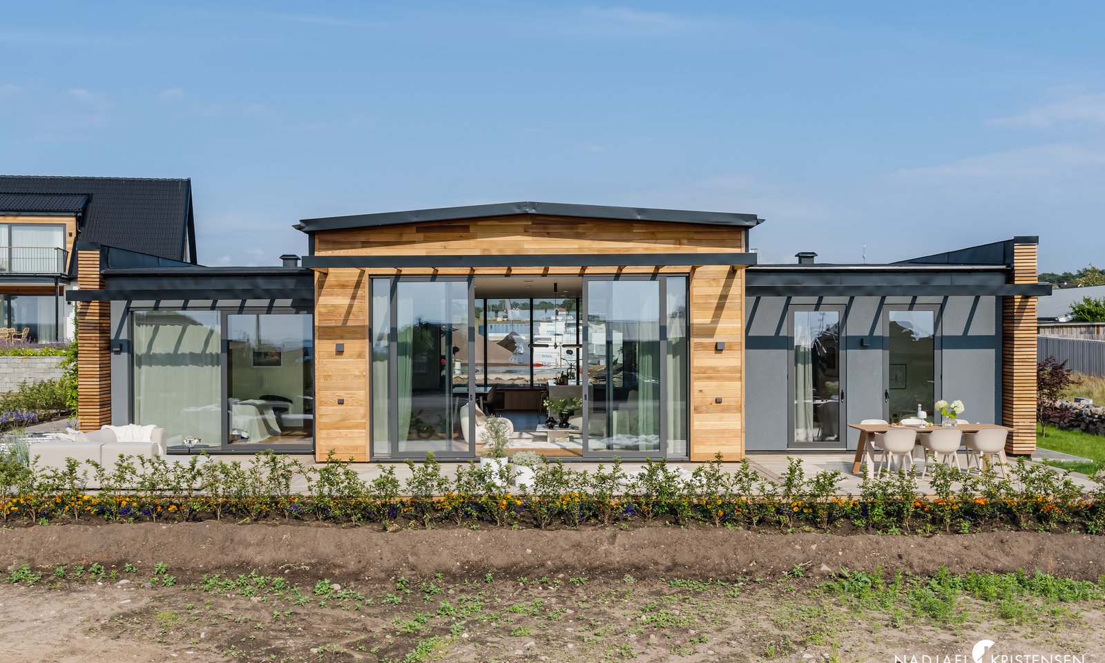 MED4407A7889E6F4FA9A6553BEBE5726444