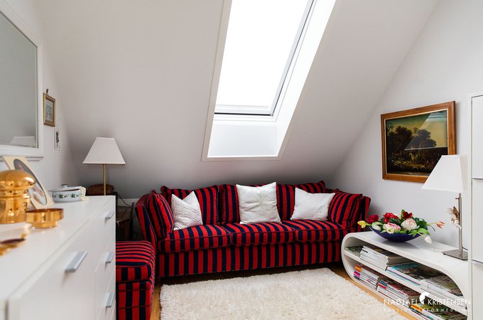 MED4C0006E21F7A400C9405F9D580DCB0FE