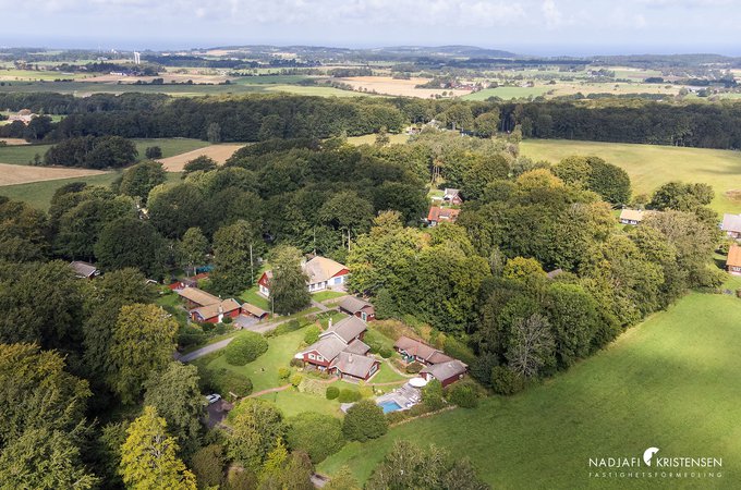 MED63E6400A4E7E44919F1BF930AEB586F4