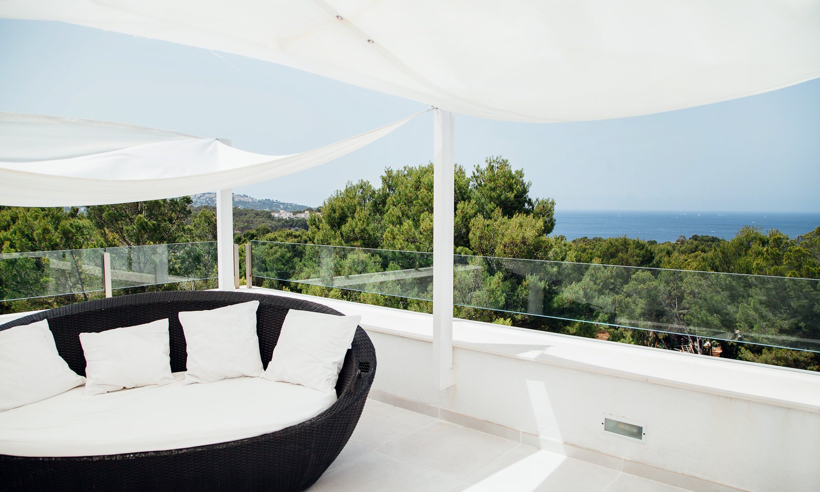 MED6475FD87A9B749968B3B644F661AB696