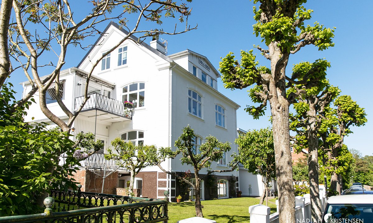 MED79CE37041951423E9242393F6377F11B