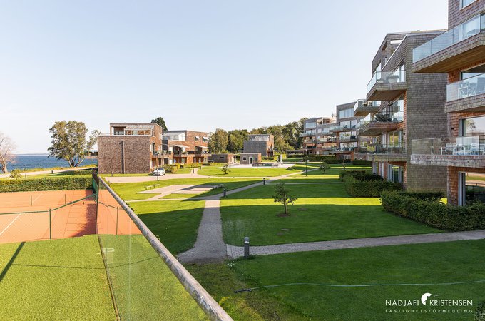 MED9AF675FE7EA64D1CADCD6BCF9C00615A