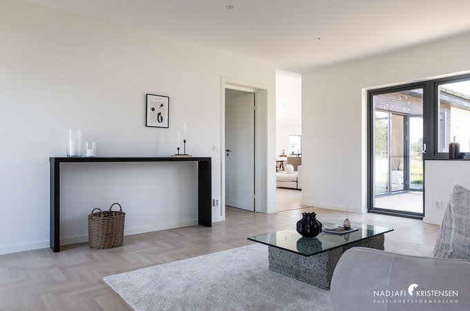 MEDA0D63AC0E9544FEAA15C4614889F377F