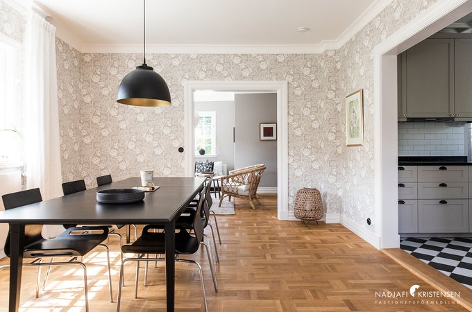 MEDA3950CFAB12E4985B7FA7C51F54AC8B4