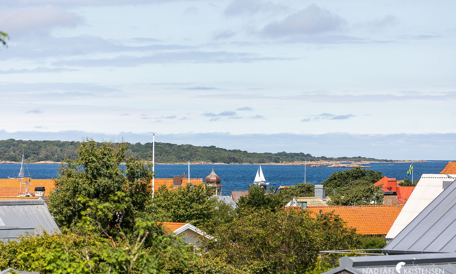 MEDB94C0779B1324E429191F22E8101B0D8