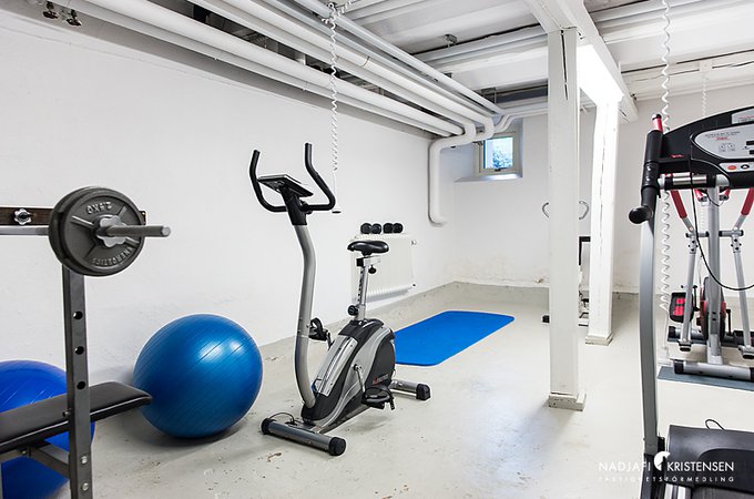 Gym i källarplan