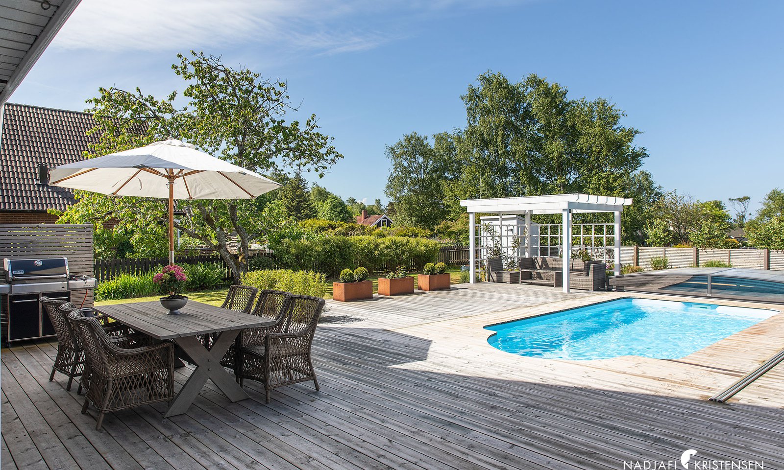 MEDCFC5495FAFD84E68A8C64D9E75E0DFC6