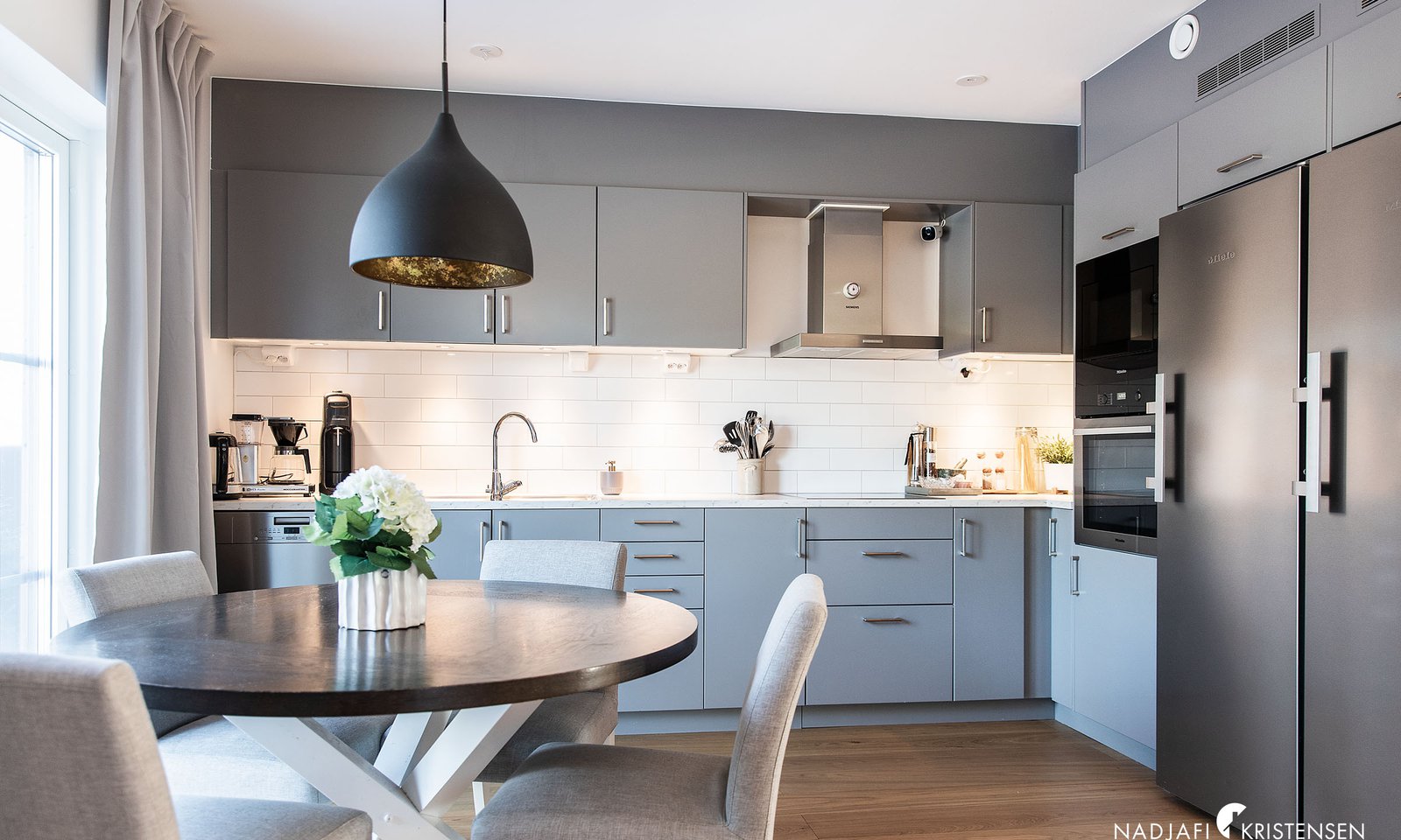 MEDD1B85BF9BE894DD3A3D5CCDE02F6B379