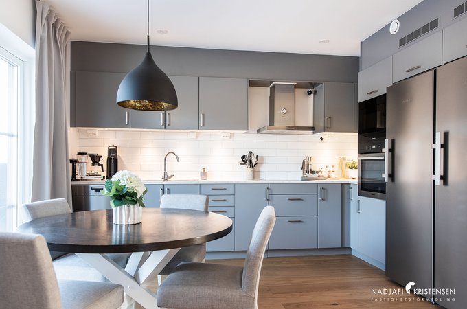 MEDD1B85BF9BE894DD3A3D5CCDE02F6B379