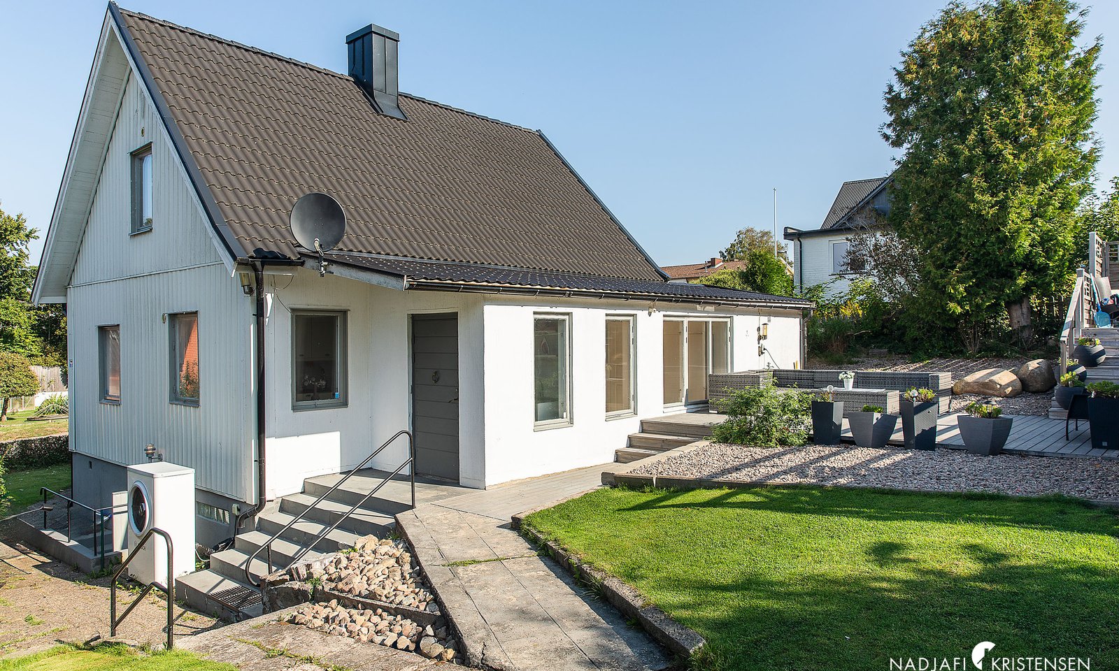 MEDFAB784A0DA5A4DC1BA34BC185C297F94