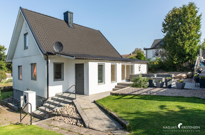 MEDFAB784A0DA5A4DC1BA34BC185C297F94